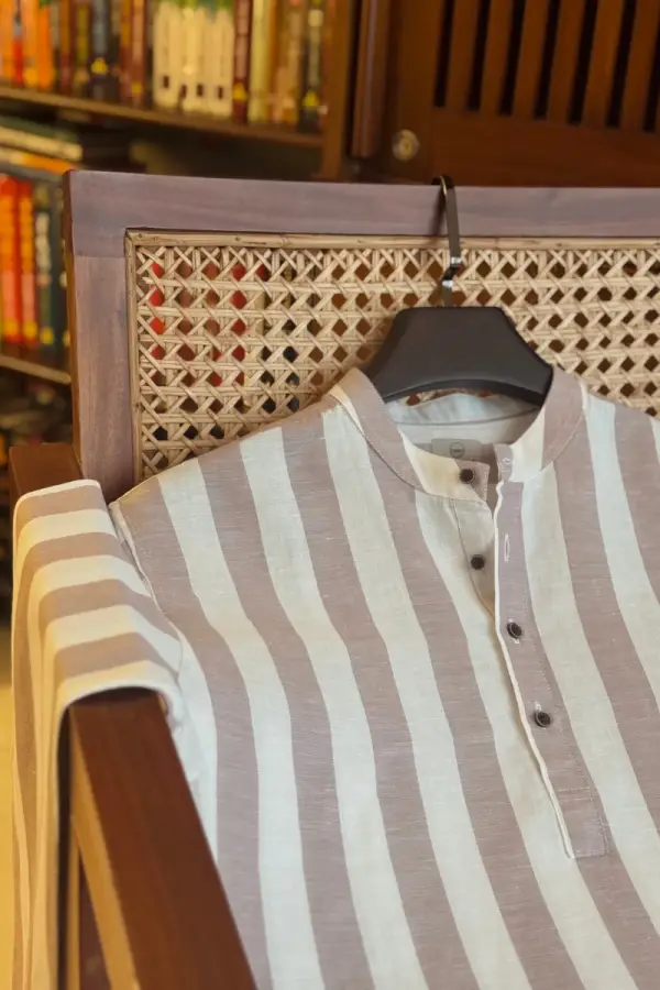 White With Light Mauve Taupe Stripe Katua